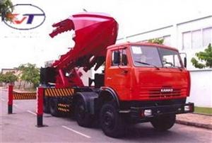 Xe ô tô bứng cây KAMAZ